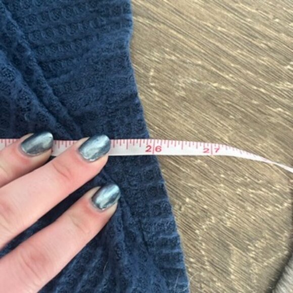 blue wrap front top - Picture 3 of 4